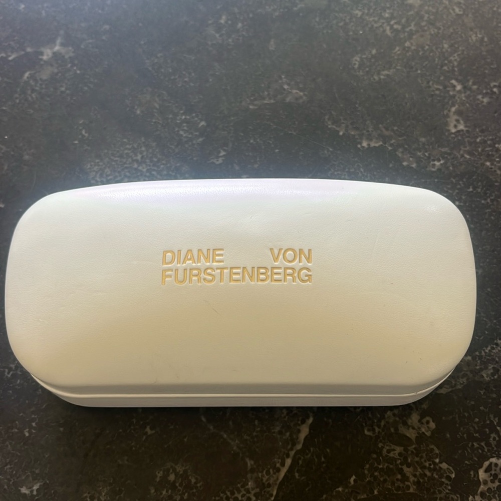 New Diane Von Furstenberg white hard eyeglass case with gold lettering